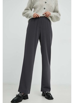 Samsoe Samsoe spodnie Hoys damskie kolor czarny proste high waist F16304674 ze sklepu PRM w kategorii Spodnie damskie - zdjęcie 166042491