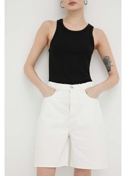 Samsoe Samsoe szorty jeansowe damskie kolor beżowy gładkie high waist ze sklepu PRM w kategorii Szorty - zdjęcie 166042701