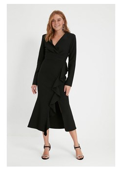 trendyol Sukienka w kolorze czarnym ze sklepu Limango Polska w kategorii Sukienki - zdjęcie 166052043