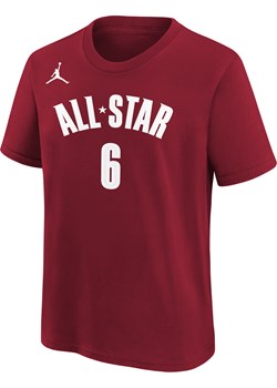 T-shirt dla dużych dzieci (chłopców) Nike NBA LeBron James Los Angeles Lakers All-Star Essential - Czerwony ze sklepu Nike poland w kategorii T-shirty chłopięce - zdjęcie 166077582