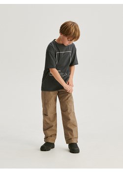 Reserved - T-shirt oversize z napisami - ciemnoszary ze sklepu Reserved w kategorii T-shirty chłopięce - zdjęcie 166091363