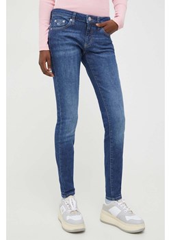 Tommy Jeans jeansy damskie kolor niebieski DW0DW17154 ze sklepu ANSWEAR.com w kategorii Jeansy damskie - zdjęcie 166114524