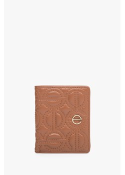 Estro: Mały skórzany portfel damski w kolorze brązowym ze złotymi okuciami ze sklepu Estro w kategorii Portfele damskie - zdjęcie 166116333