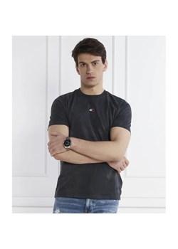 Tommy Jeans T-shirt XS BADGE TIE DYE | Regular Fit ze sklepu Gomez Fashion Store w kategorii T-shirty męskie - zdjęcie 166122703