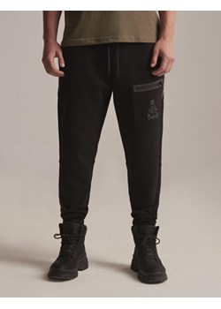 Spodnie Dresowe DKR INSTINCT P Czarny-Khaki S ze sklepu Diverse w kategorii Spodnie męskie - zdjęcie 166155623