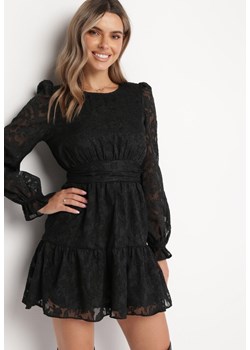 Czarna Sukienka Mini z Tkaniny Plumeti i Falbanką Coucile ze sklepu Born2be Odzież w kategorii Sukienki - zdjęcie 166164222
