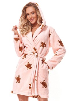 Świąteczny szlafrok damski z kapturem 2317 Crazy, Kolor różowy-wzór, Rozmiar XL, L&L - id: 180094 - marki L&L - 166181593 Świąteczny szlafrok damski z kapturem 2317 Crazy, Kolor różowy-wzór, Rozmiar XL, L&L ze sklepu Intymna w kategorii Szlafroki damskie - zdjęcie 166181593