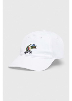 Lacoste czapka bawełniana x Netflix kolor biały z aplikacją RK7743-VIQ ze sklepu PRM w kategorii Czapki z daszkiem damskie - zdjęcie 166192254