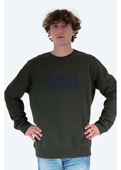 Fjallraven bluza bawełniana Logo Sweater męska kolor zielony z aplikacją F84142-345 ze sklepu PRM w kategorii Bluzy męskie - zdjęcie 166192824