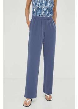 Samsoe Samsoe spodnie Hoys damskie kolor granatowy proste high waist F16304674 ze sklepu PRM w kategorii Spodnie damskie - zdjęcie 166194060