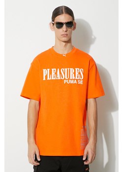 Puma t-shirt bawełniany PUMA x PLEASURES Typo Tee męski kolor pomarańczowy z nadrukiem 620878 ze sklepu PRM w kategorii T-shirty męskie - zdjęcie 166195183