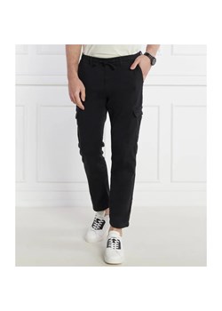 Pepe Jeans London Spodnie GYMDIGO | Regular Fit ze sklepu Gomez Fashion Store w kategorii Spodnie męskie - zdjęcie 166212581