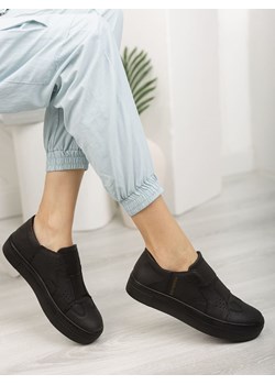 OYO FOOTWEAR Slippersy w kolorze czarnym ze sklepu Limango Polska w kategorii Półbuty damskie - zdjęcie 166225122