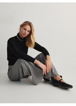 Reserved - Sweter z biżuteryjną aplikacją - czarny ze sklepu Reserved w kategorii Swetry damskie - zdjęcie 166238050