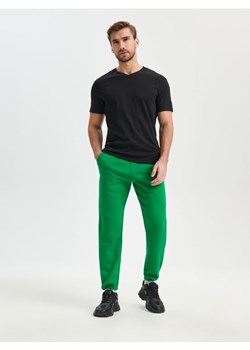 Sinsay - Spodnie regular jogger - zielony ze sklepu Sinsay w kategorii Spodnie męskie - zdjęcie 166247190