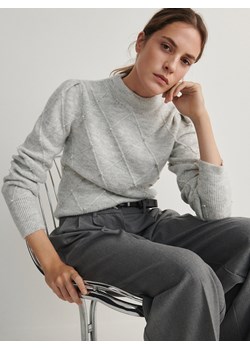 Reserved - Sweter z dekoracyjnymi detalami - jasnoszary ze sklepu Reserved w kategorii Swetry damskie - zdjęcie 166280112