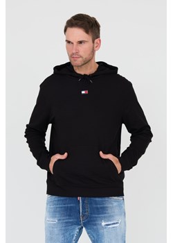 TOMMY JEANS Czarna bluza z kapturem, Wybierz rozmiar XL ze sklepu outfit.pl w kategorii Bluzy męskie - zdjęcie 166281872