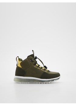 Reserved - Świecące buty trekingowe - oliwkowy ze sklepu Reserved w kategorii Buty trekkingowe dziecięce - zdjęcie 166323573