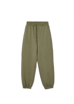 Cropp - Ciemnozielone dresowe joggery - zielony ze sklepu Cropp w kategorii Spodnie damskie - zdjęcie 166383740