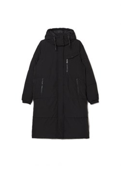 Cropp - Czarny płaszcz puffer z kapturem - czarny ze sklepu Cropp w kategorii Płaszcze damskie - zdjęcie 166383743