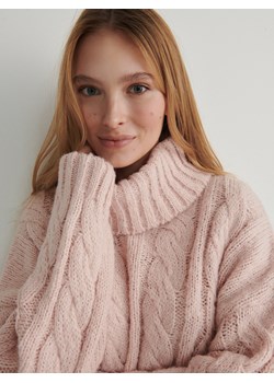 Reserved - Sweter z warkoczowym splotem - różowy ze sklepu Reserved w kategorii Swetry damskie - zdjęcie 166417483