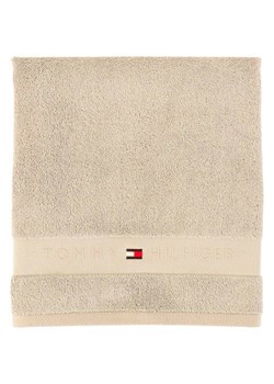ręcznik tommy hilfiger ac98429700 beżowy ze sklepu Royal Shop w kategorii Ręczniki - zdjęcie 166428902