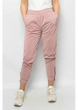 spodnie damskie calvin klein jeans j20j217748 różowe ze sklepu Royal Shop w kategorii Spodnie damskie - zdjęcie 166429271