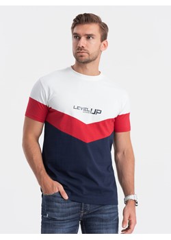 T-shirt męski bawełniany trójkolorowy z logo- granatowo-czerwony V5 S1747 ze sklepu ombre w kategorii T-shirty męskie - zdjęcie 166472521
