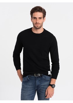 Sweter męski z teksturą i półokrągłym dekoltem - czarny V4 OM-SWSW-0104 ze sklepu ombre w kategorii Swetry męskie - zdjęcie 166487581