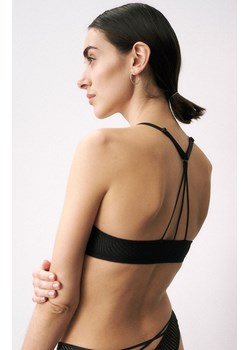 Triumph biustonosz push-up push-up zapinany z przodu czarny Harmony Spotlight WHUF 10217429, Kolor czarny, Rozmiar 80B, Triumph ze sklepu Intymna w kategorii Biustonosze - zdjęcie 166499702