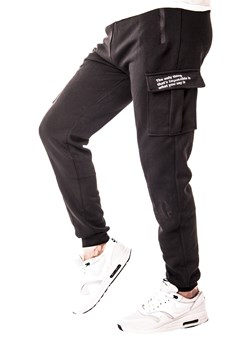 Ciepłe Spodnie Dresowe 41210 czarne ze sklepu Risardi w kategorii Spodnie męskie - zdjęcie 166514731
