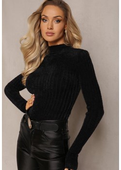 Czarny Prążkowany Sweter z Wełną i Dłuższym Włosiem Izarina ze sklepu Renee odzież w kategorii Swetry damskie - zdjęcie 166543874