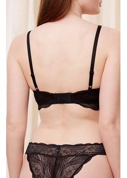 Triumph figi brazylijskie Lift Smart Highleg EX 10215908, Kolor czarny, Rozmiar L, Triumph ze sklepu Intymna w kategorii Majtki damskie - zdjęcie 166623502