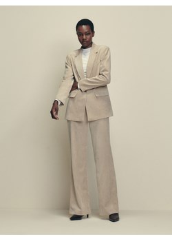 Reserved - Sztruksowe spodnie - beżowy ze sklepu Reserved w kategorii Spodnie damskie - zdjęcie 166641302