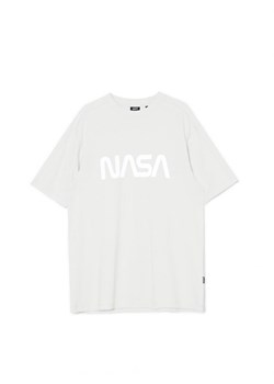 Cropp - Szary t-shirt z napisem NASA - jasny szary ze sklepu Cropp w kategorii T-shirty męskie - zdjęcie 166660062