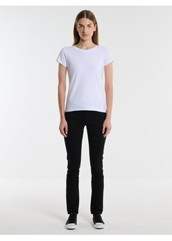 Koszulka damska z krótkim rękawem biała Classaca 101 ze sklepu Big Star w kategorii Bluzki damskie - zdjęcie 166691431