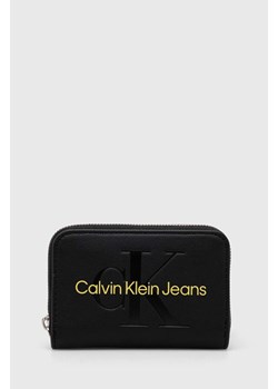Calvin Klein Jeans portfel damski kolor czarny ze sklepu ANSWEAR.com w kategorii Portfele damskie - zdjęcie 166760923