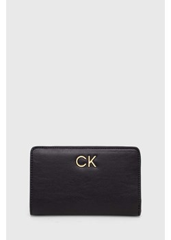 Calvin Klein portfel damski kolor czarny ze sklepu ANSWEAR.com w kategorii Portfele damskie - zdjęcie 166764364
