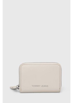 Tommy Jeans portfel damski kolor beżowy AW0AW15833 ze sklepu ANSWEAR.com w kategorii Portfele damskie - zdjęcie 166767302