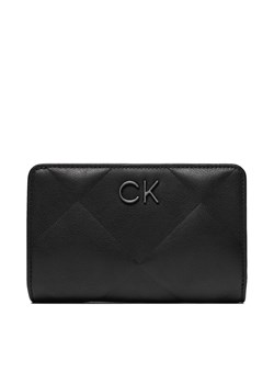 Duży Portfel Damski Calvin Klein Re-Lock Quilt Bifold Wallet K60K611374 Ck Black BEH ze sklepu eobuwie.pl w kategorii Portfele damskie - zdjęcie 166772252