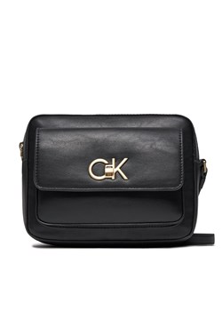 Torebka Calvin Klein Re-Lock Camera Bag W/Flap K60K611083 Ck Black BEH ze sklepu eobuwie.pl w kategorii Listonoszki - zdjęcie 166795972