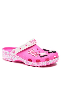 Klapki Crocs Crocs Classic Barbie Clog 208817 Electric Pink 6QQ ze sklepu eobuwie.pl w kategorii Klapki damskie - zdjęcie 166818820