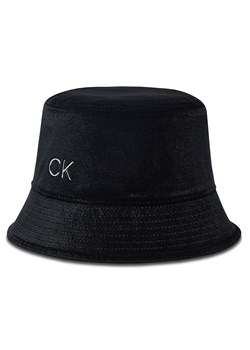 Kapelusz Calvin Klein Re-Lock Velvet K60K610216 Czarny ze sklepu eobuwie.pl w kategorii Kapelusze damskie - zdjęcie 166829823