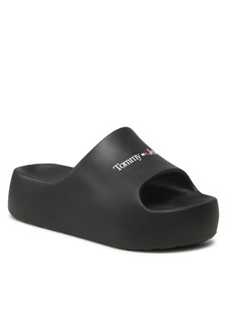 Klapki Tommy Jeans Tjw Chunky Flatform Pool Slide EN0EN02438 Black BDS ze sklepu eobuwie.pl w kategorii Klapki damskie - zdjęcie 166868951