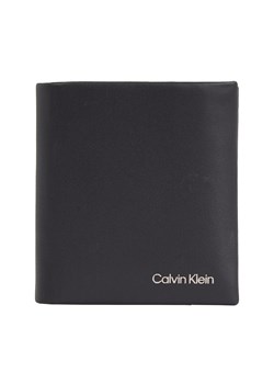 Portfel męski Calvin Klein Ck Concise Trifold 6Cc W/Coin K50K510593 Czarny ze sklepu eobuwie.pl w kategorii Portfele męskie - zdjęcie 166869810