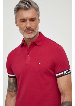 Tommy Hilfiger polo męski kolor bordowy z aplikacją MW0MW33585 ze sklepu ANSWEAR.com w kategorii T-shirty męskie - zdjęcie 166929170