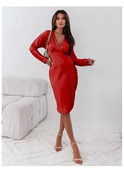 Modna satynowa sukienka midi TAHIRA - czerwona ze sklepu magmac.pl w kategorii Sukienki - zdjęcie 166940233