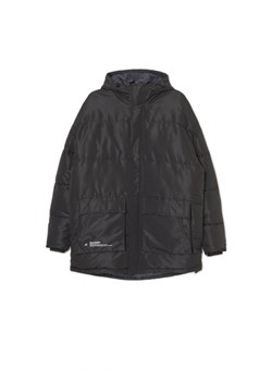Cropp - Czarny płaszcz z kapturem - czarny ze sklepu Cropp w kategorii Płaszcze męskie - zdjęcie 166940640