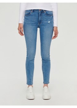 Niebieskie jeansy skinny fit z efektem push up ze sklepu House w kategorii Jeansy damskie - zdjęcie 167336063