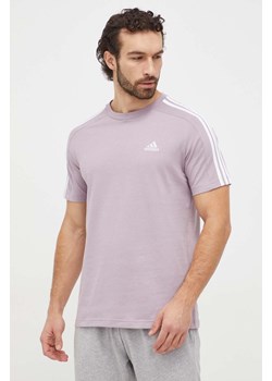 adidas t-shirt bawełniany męski kolor fioletowy z aplikacją  IS1331 ze sklepu ANSWEAR.com w kategorii T-shirty męskie - zdjęcie 167339631